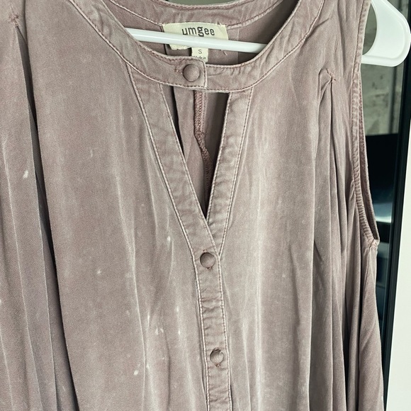 Light Mauve Flowy Dress Size Small - Picture 3 of 5